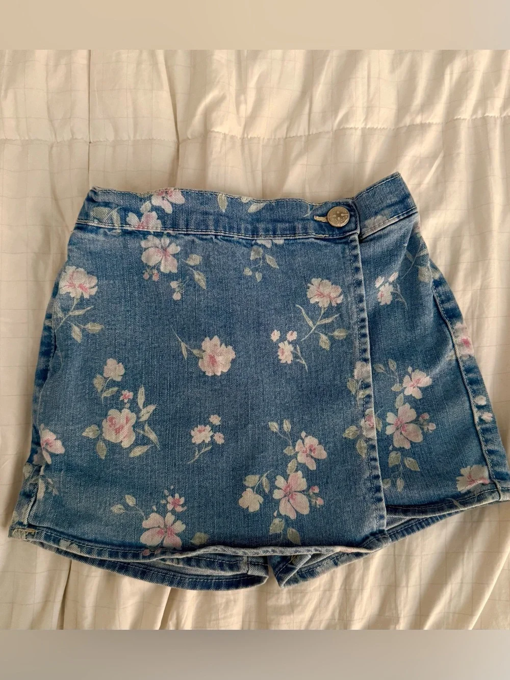 OshKosh B'gosh Blue Denim Floral Wrap Skort